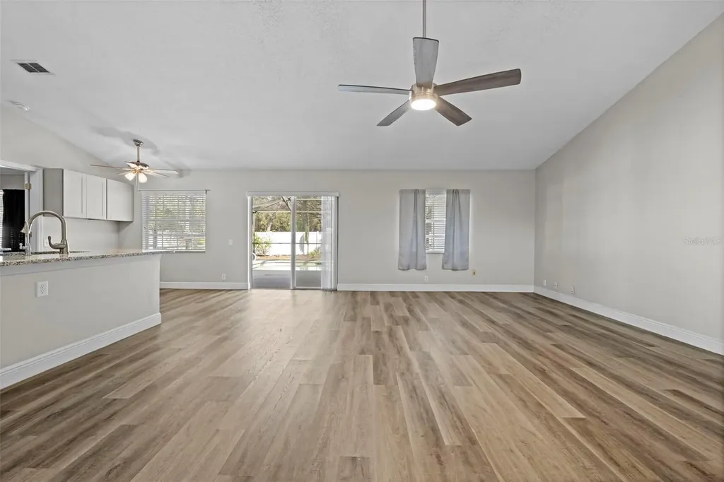 8155 Giffen Lane Spring Hill FL 34608