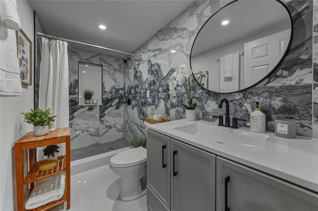 4105 W Bay Villa Avenue Tampa FL 33611