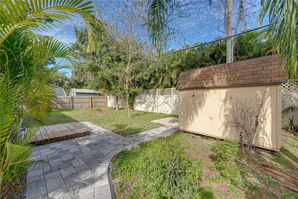4105 W Bay Villa Avenue Tampa FL 33611