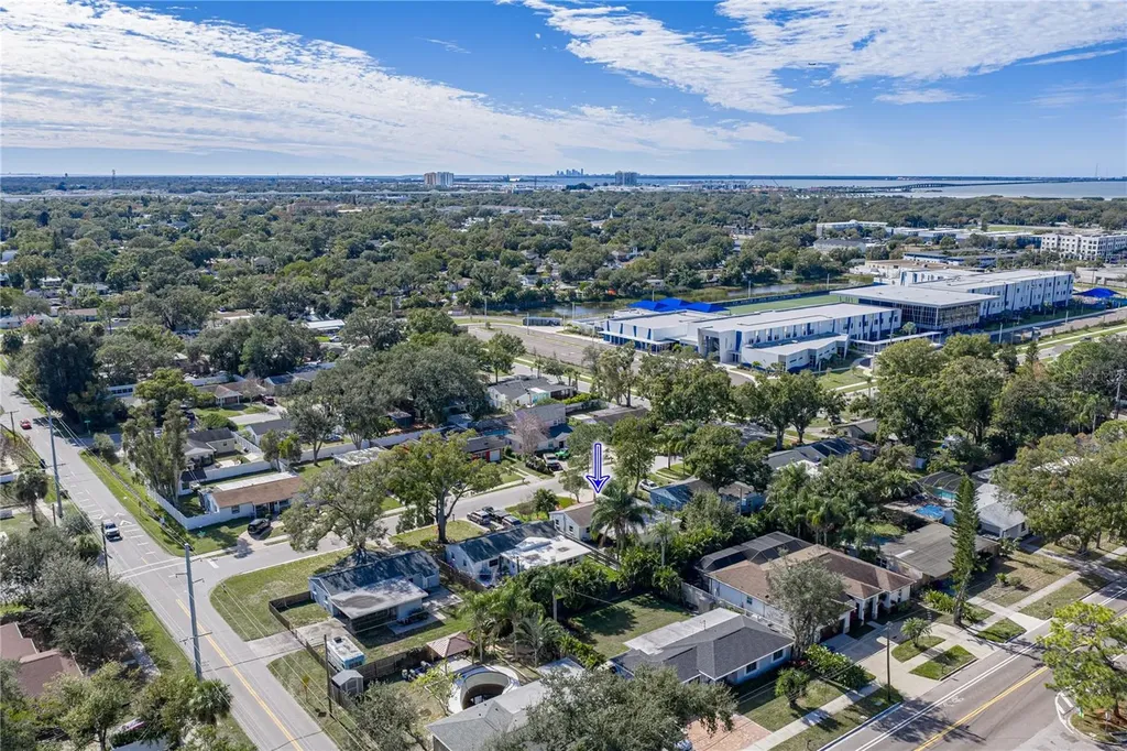 4105 W Bay Villa Avenue Tampa FL 33611