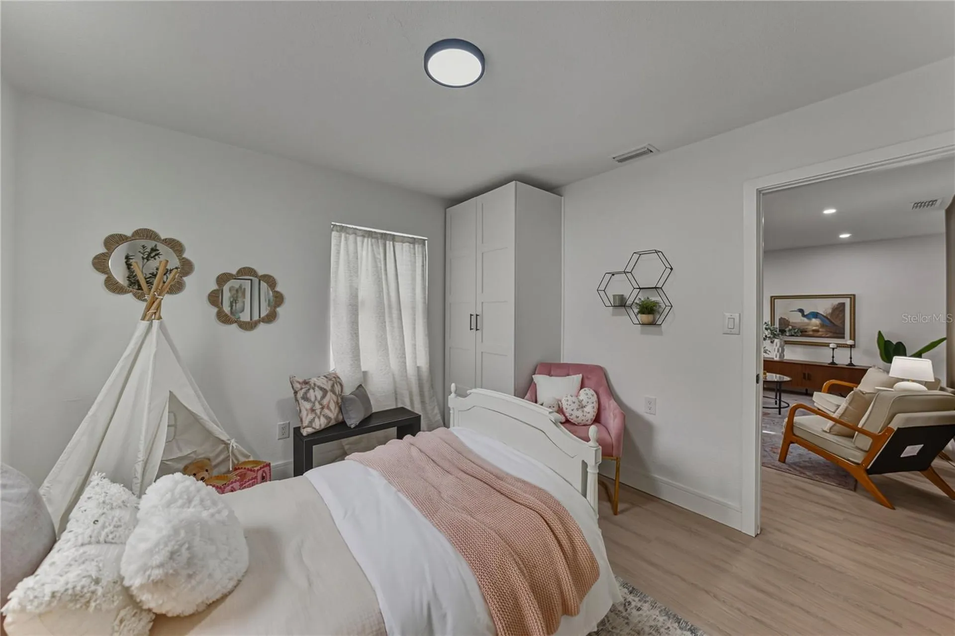 4105 W Bay Villa Avenue Tampa FL 33611
