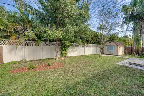4105 W Bay Villa Avenue Tampa FL 33611