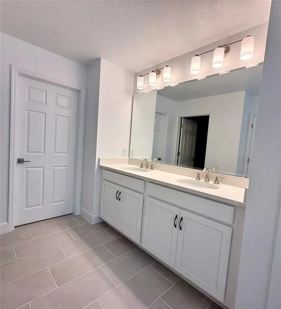 2680 Cavanaugh Drive Orlando FL 32817
