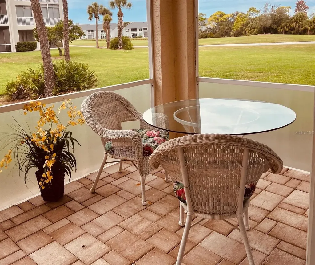 9620 Club South Circle Sarasota FL 34238