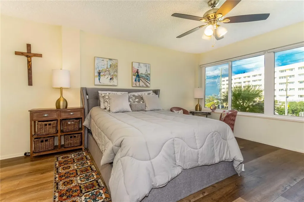 50 Harbor View Lane Belleair Bluffs FL 33770