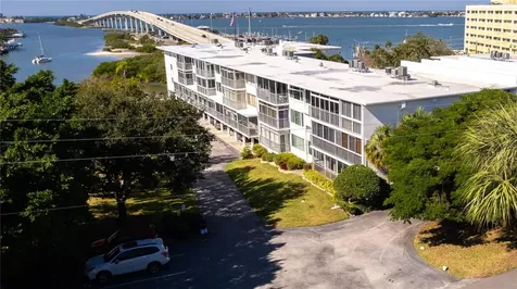 50 Harbor View Lane Belleair Bluffs FL 33770