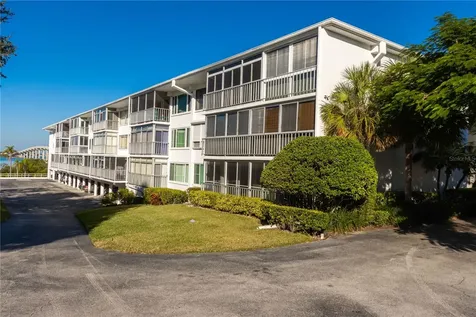 50 Harbor View Lane Belleair Bluffs FL 33770