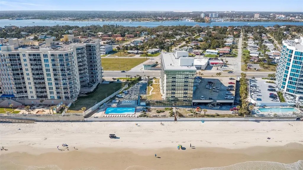 1909 S Atlantic Avenue Daytona Beach FL 32118