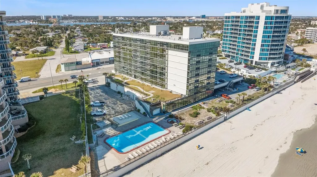 1909 S Atlantic Avenue Daytona Beach FL 32118