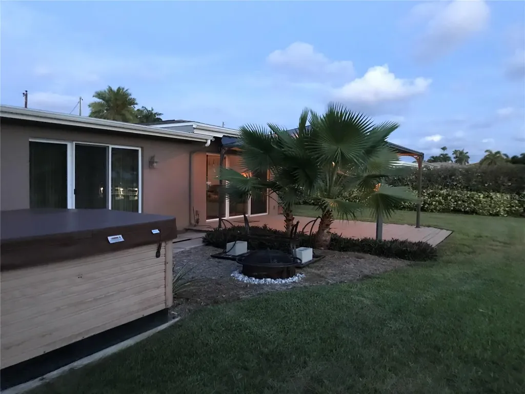12200 4th Street E Treasure Island FL 33706