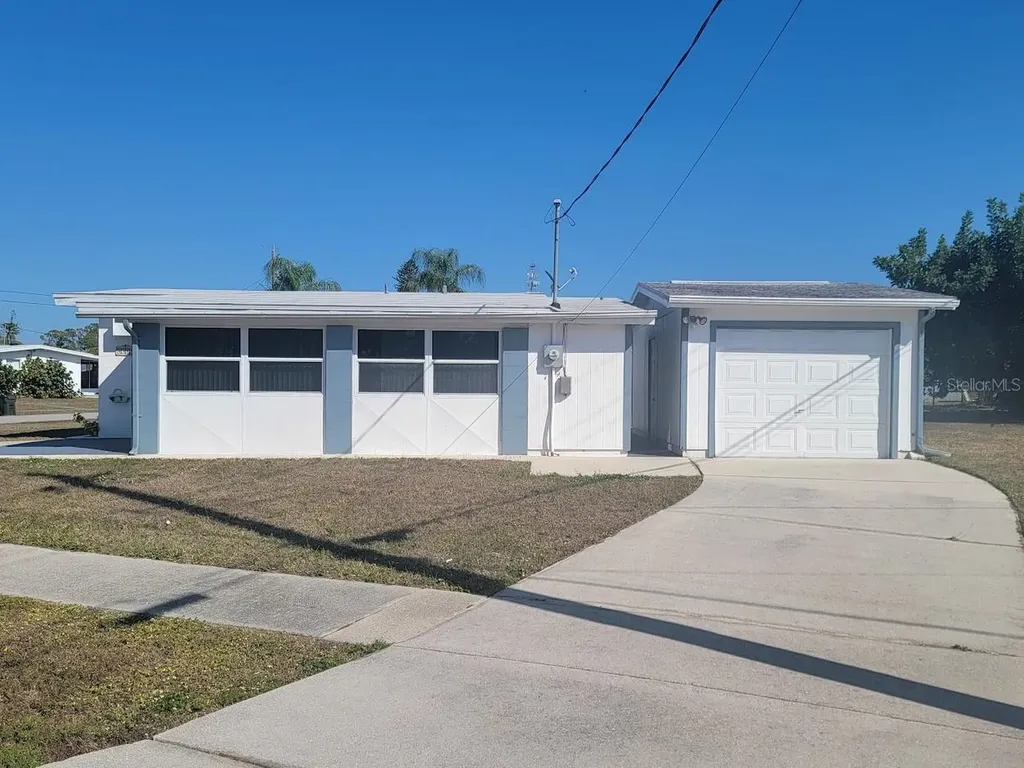 8385 Aero Avenue North Port FL 34287