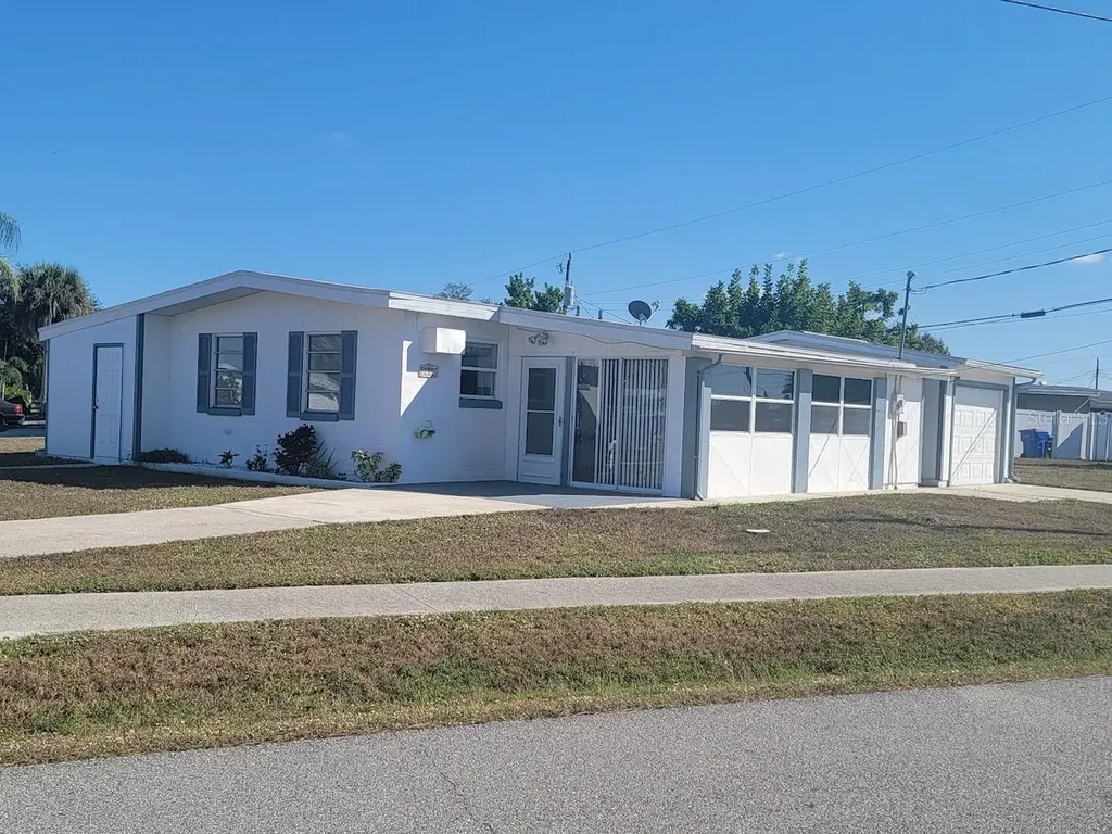 8385 Aero Avenue North Port FL 34287