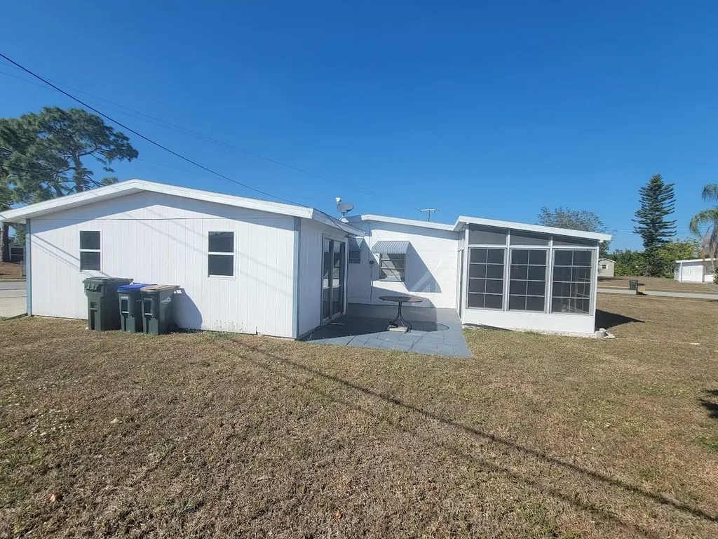 8385 Aero Avenue North Port FL 34287