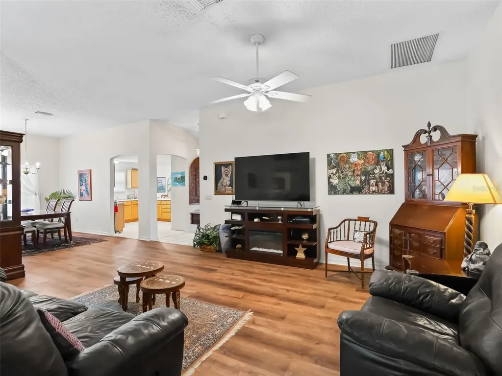 9239 SE 171st Cooper Loop The Villages FL 32162