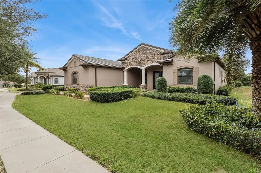 25499 Hawks Run Lane Sorrento FL 32776