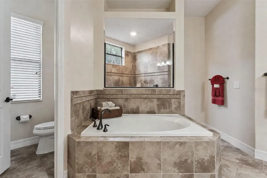 25499 Hawks Run Lane Sorrento FL 32776