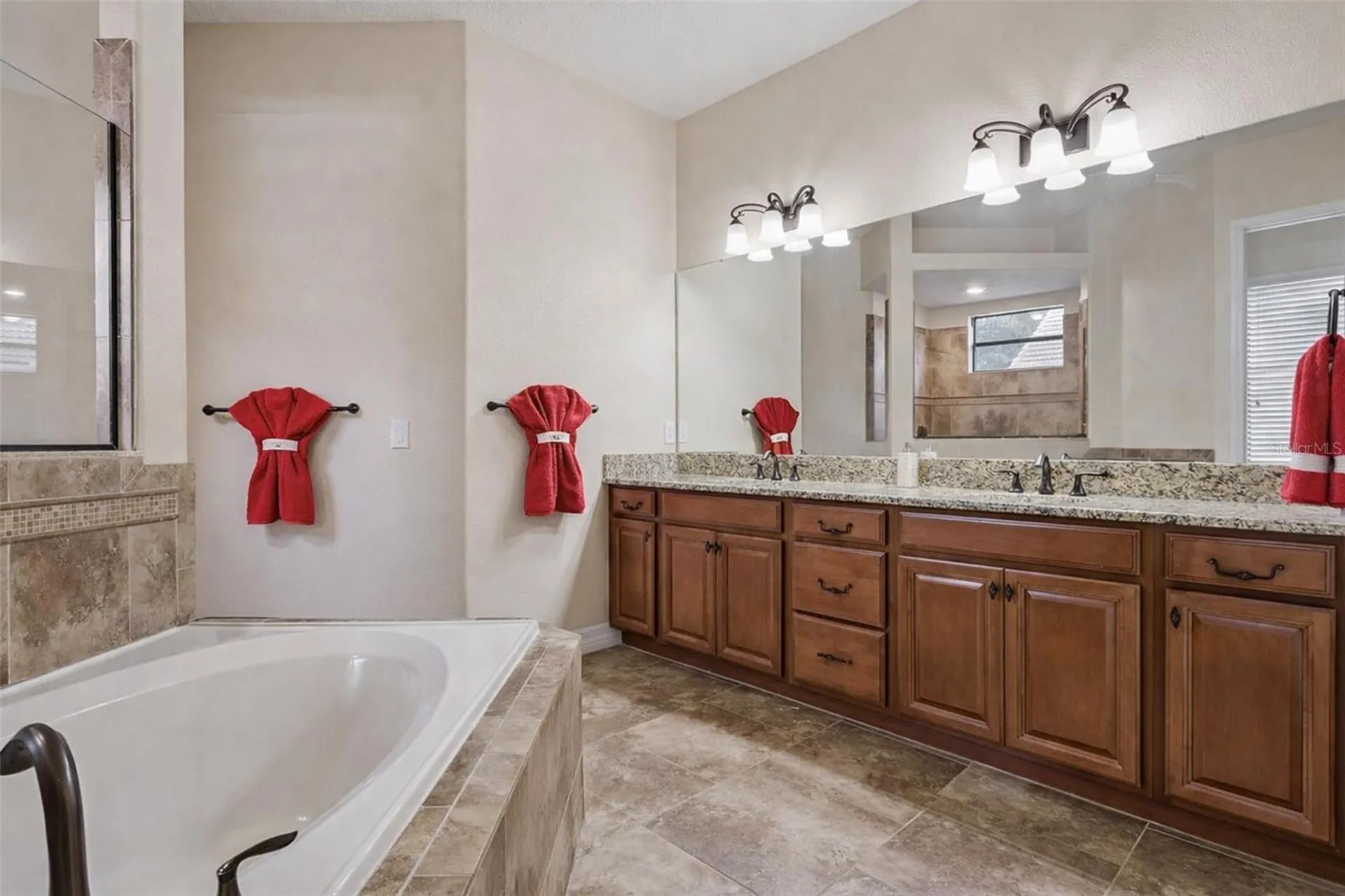 25499 Hawks Run Lane Sorrento FL 32776