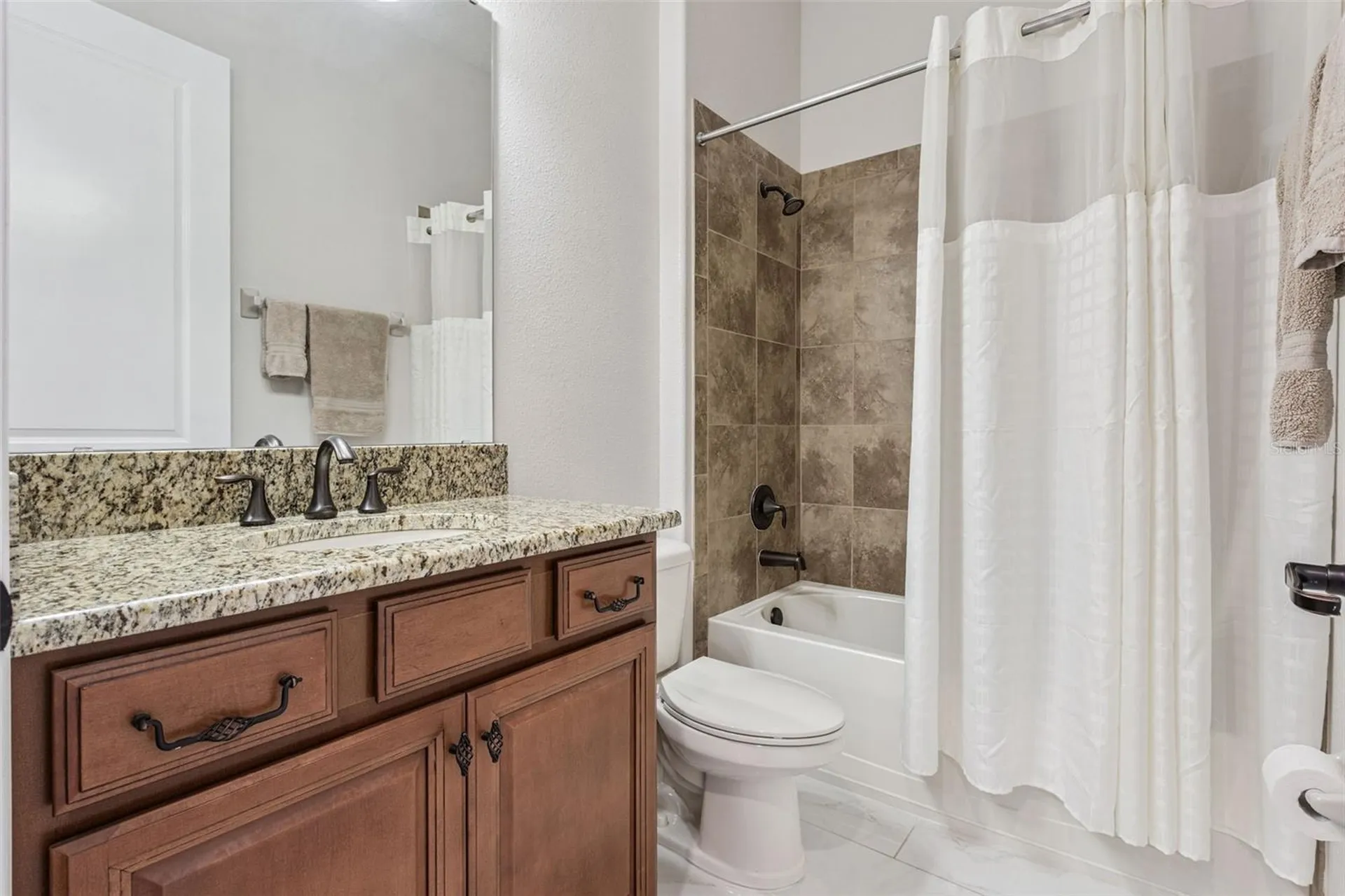 25499 Hawks Run Lane Sorrento FL 32776