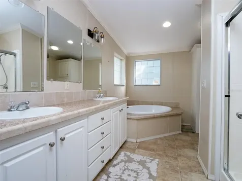 2900 NW 68th Avenue Ocala FL 34482