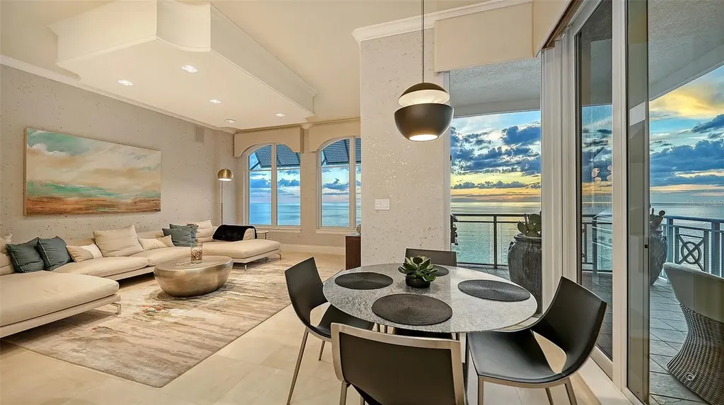 2052 Benjamin Franklin Drive Sarasota FL 34236