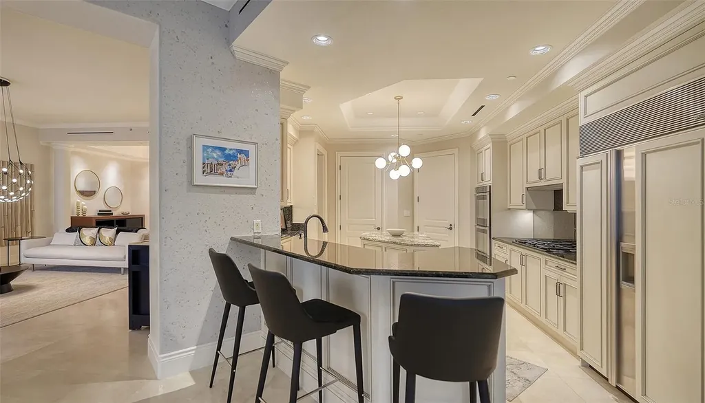 2052 Benjamin Franklin Drive Sarasota FL 34236