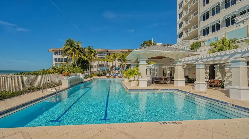 2052 Benjamin Franklin Drive Sarasota FL 34236