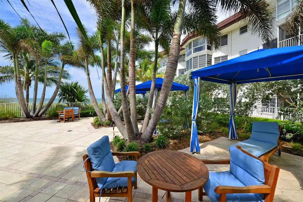 2052 Benjamin Franklin Drive Sarasota FL 34236