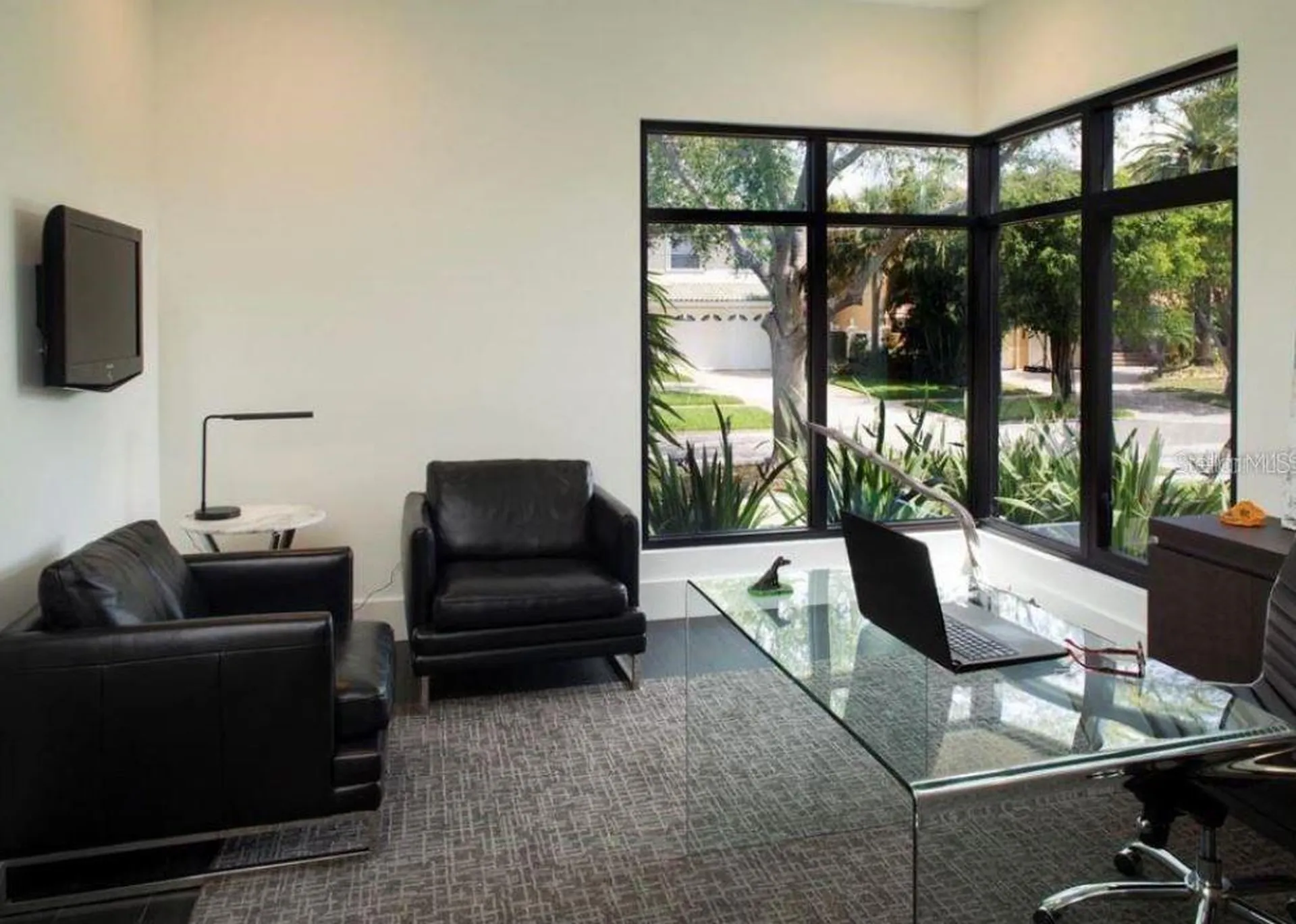 356 Bayview Drive NE St Petersburg FL 33704