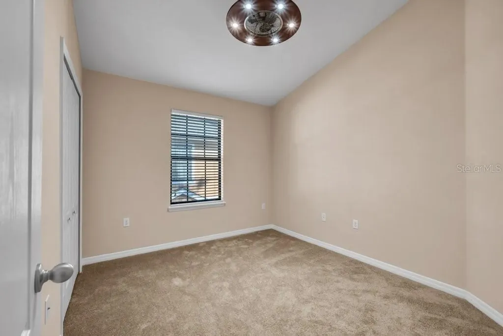 5722 Kinglethill Drive Lithia FL 33547