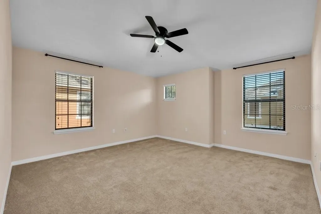 5722 Kinglethill Drive Lithia FL 33547