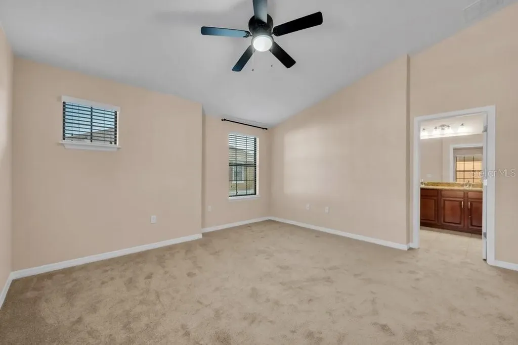 5722 Kinglethill Drive Lithia FL 33547