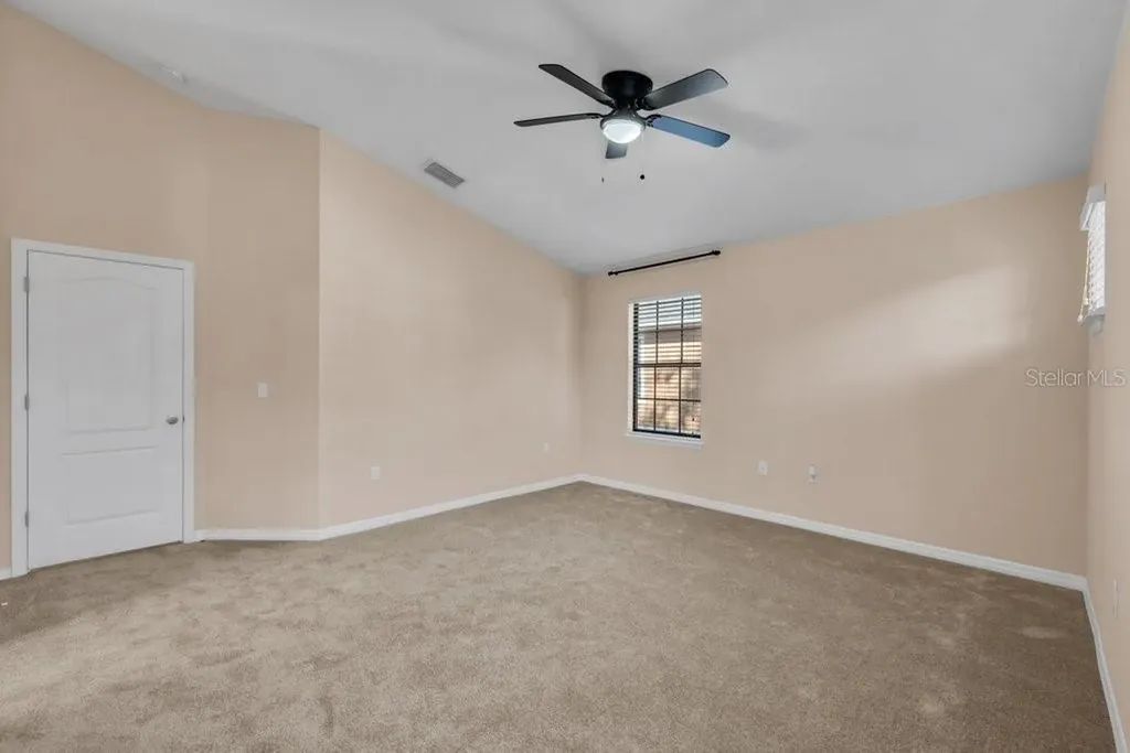 5722 Kinglethill Drive Lithia FL 33547