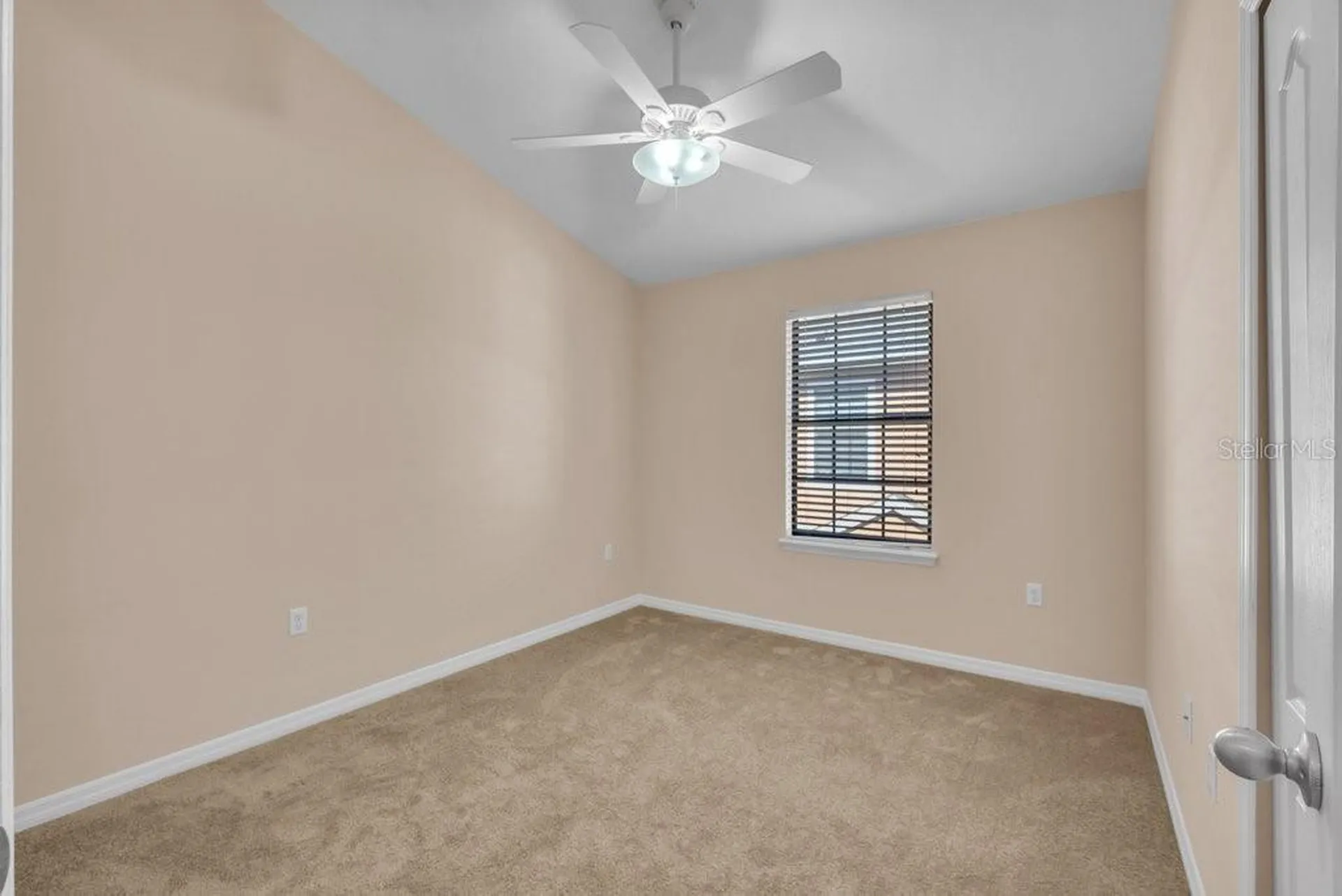 5722 Kinglethill Drive Lithia FL 33547