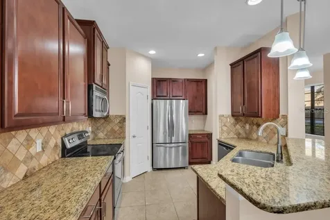 5722 Kinglethill Drive Lithia FL 33547