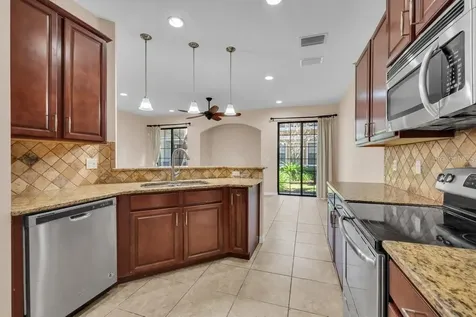 5722 Kinglethill Drive Lithia FL 33547