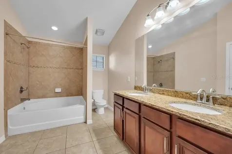 5722 Kinglethill Drive Lithia FL 33547