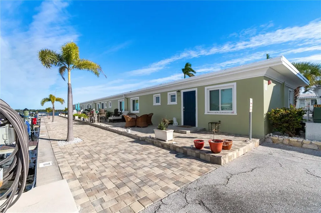 3740 Gulf Of Mexico Drive Longboat Key FL 34228
