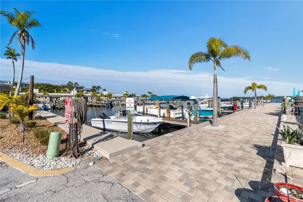 3740 Gulf Of Mexico Drive Longboat Key FL 34228
