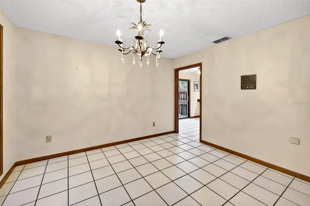 6410 E 112th Avenue Temple Terrace FL 33617