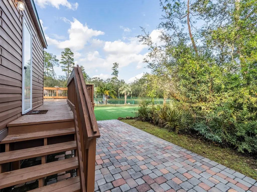 5600 NE Nfr 5 Silver Springs FL 34488