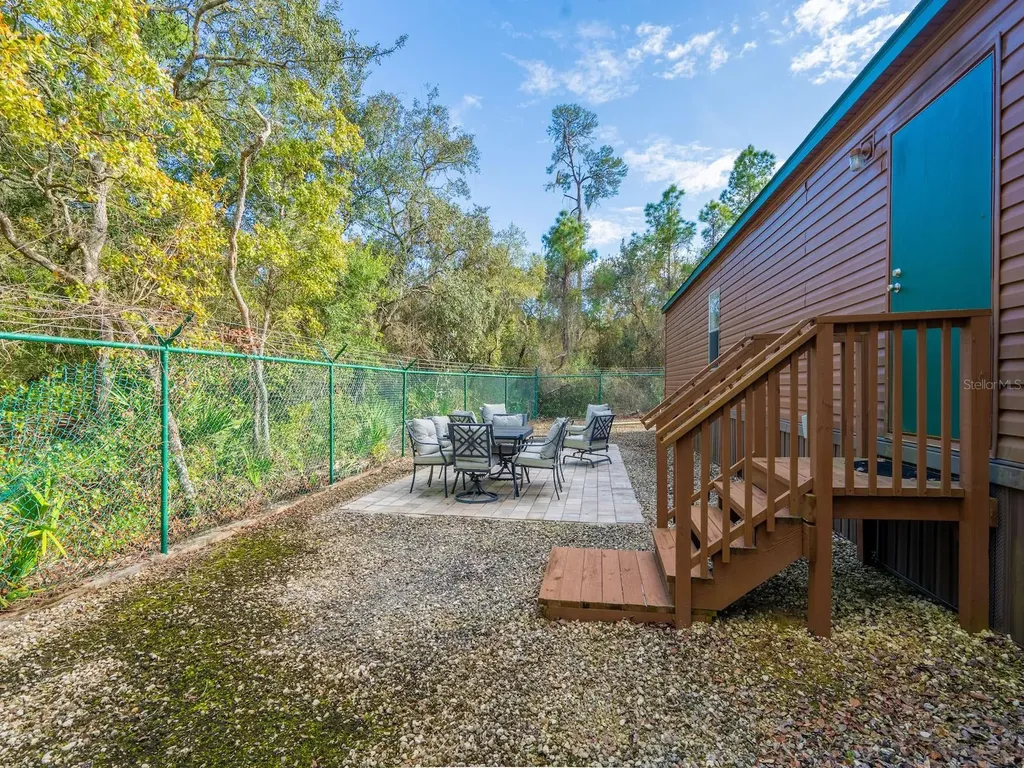 5600 NE Nfr 5 Silver Springs FL 34488