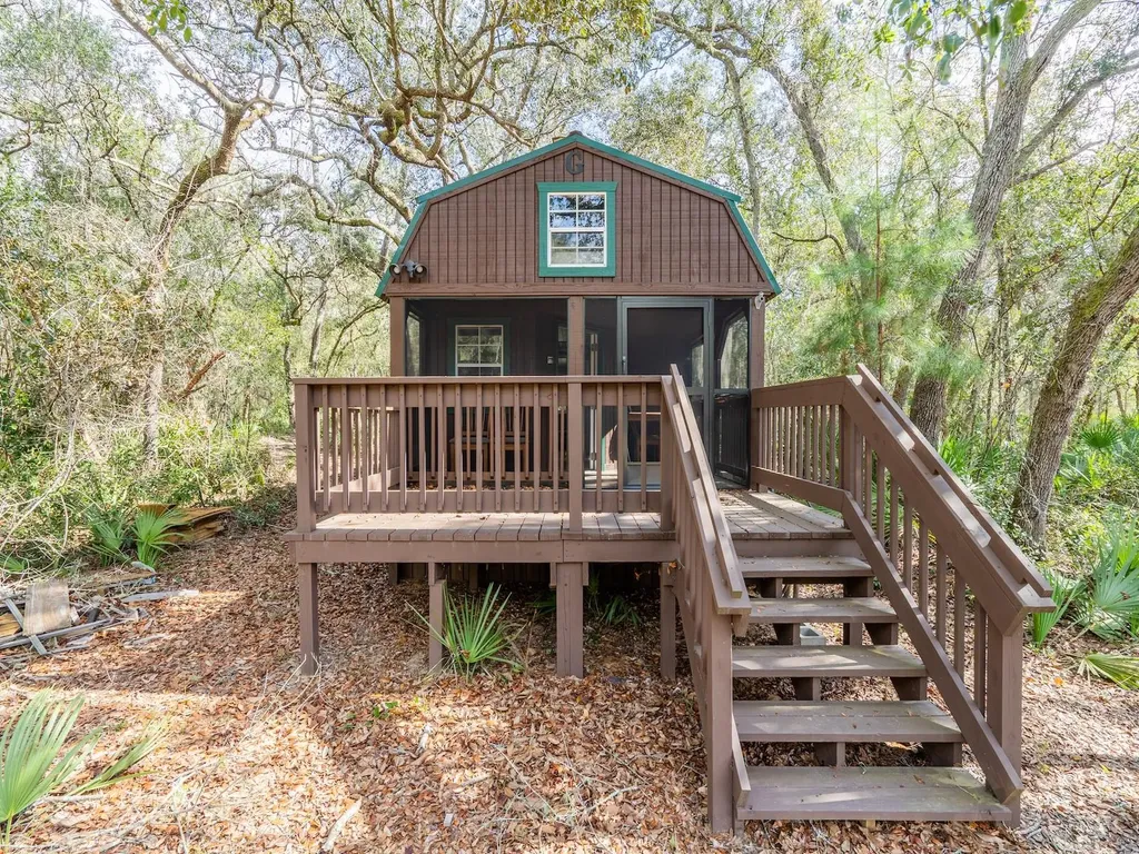 5600 NE Nfr 5 Silver Springs FL 34488