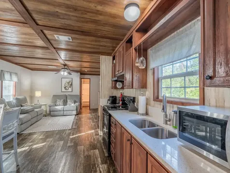 5600 NE Nfr 5 Silver Springs FL 34488