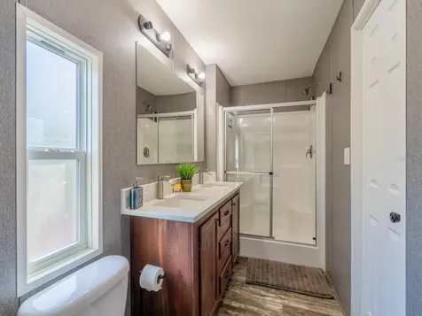 5600 NE Nfr 5 Silver Springs FL 34488