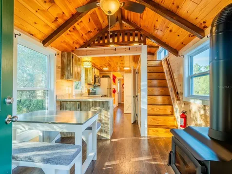 5600 NE Nfr 5 Silver Springs FL 34488