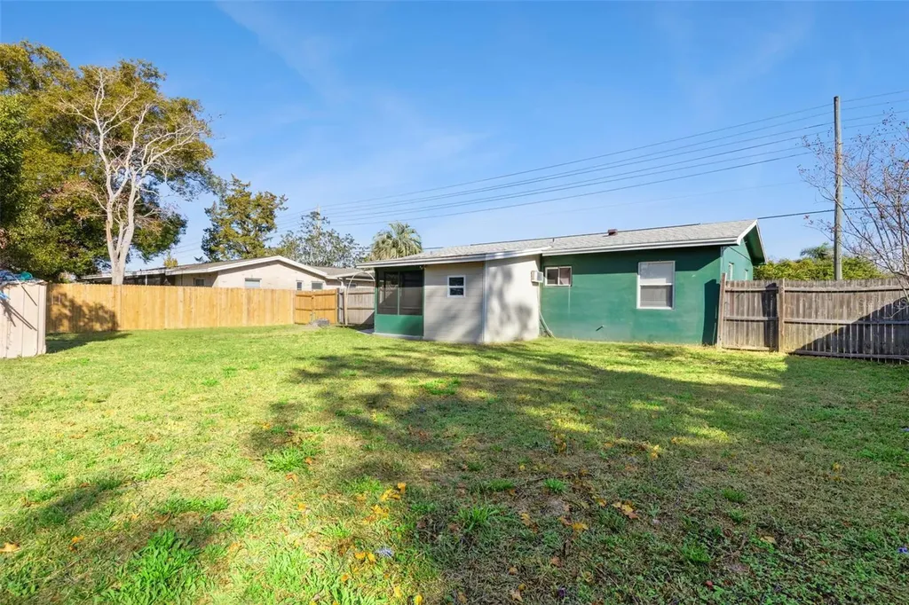 962 Saxon Boulevard Deltona FL 32725