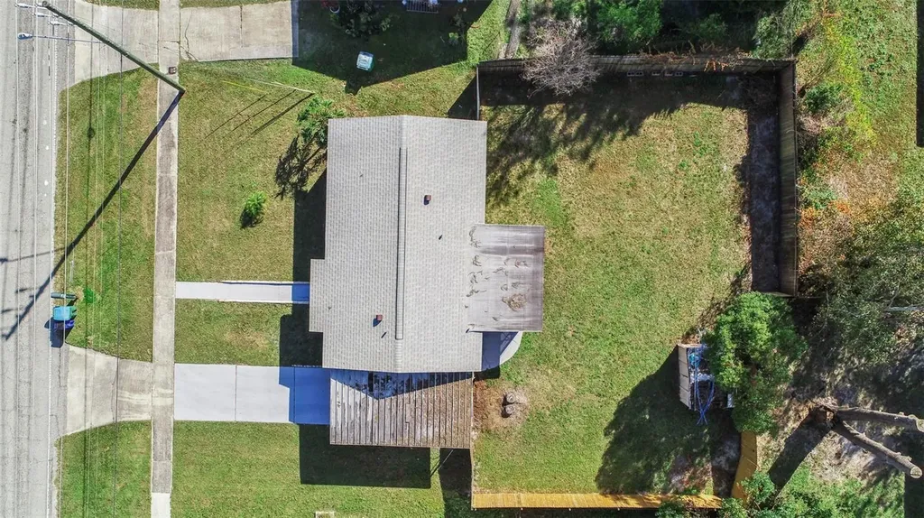 962 Saxon Boulevard Deltona FL 32725