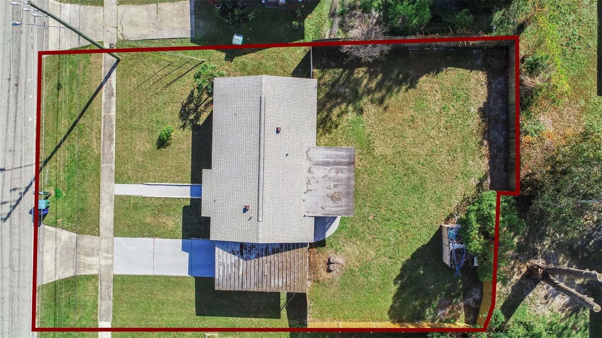 962 Saxon Boulevard Deltona FL 32725