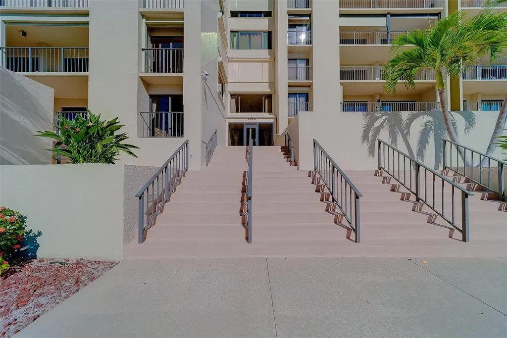 1480 Gulf Boulevard Clearwater Beach FL 33767