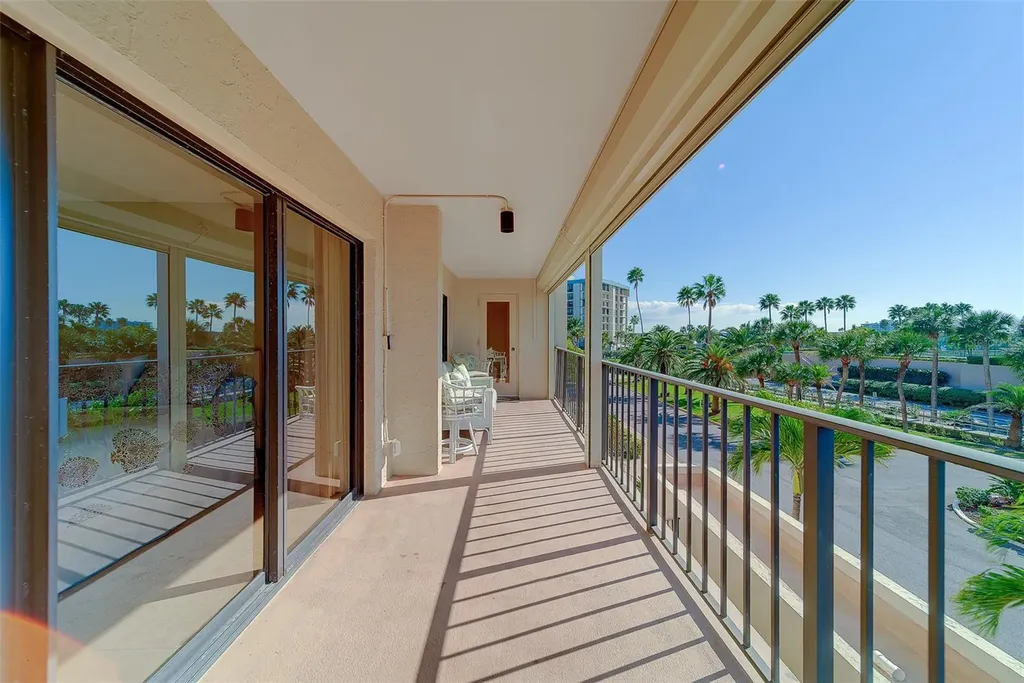 1480 Gulf Boulevard Clearwater Beach FL 33767